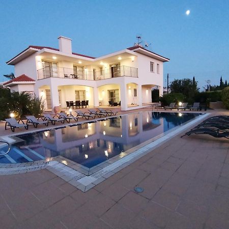 Orchard Blossom Private Villa With Pool Phrenaros Ngoại thất bức ảnh