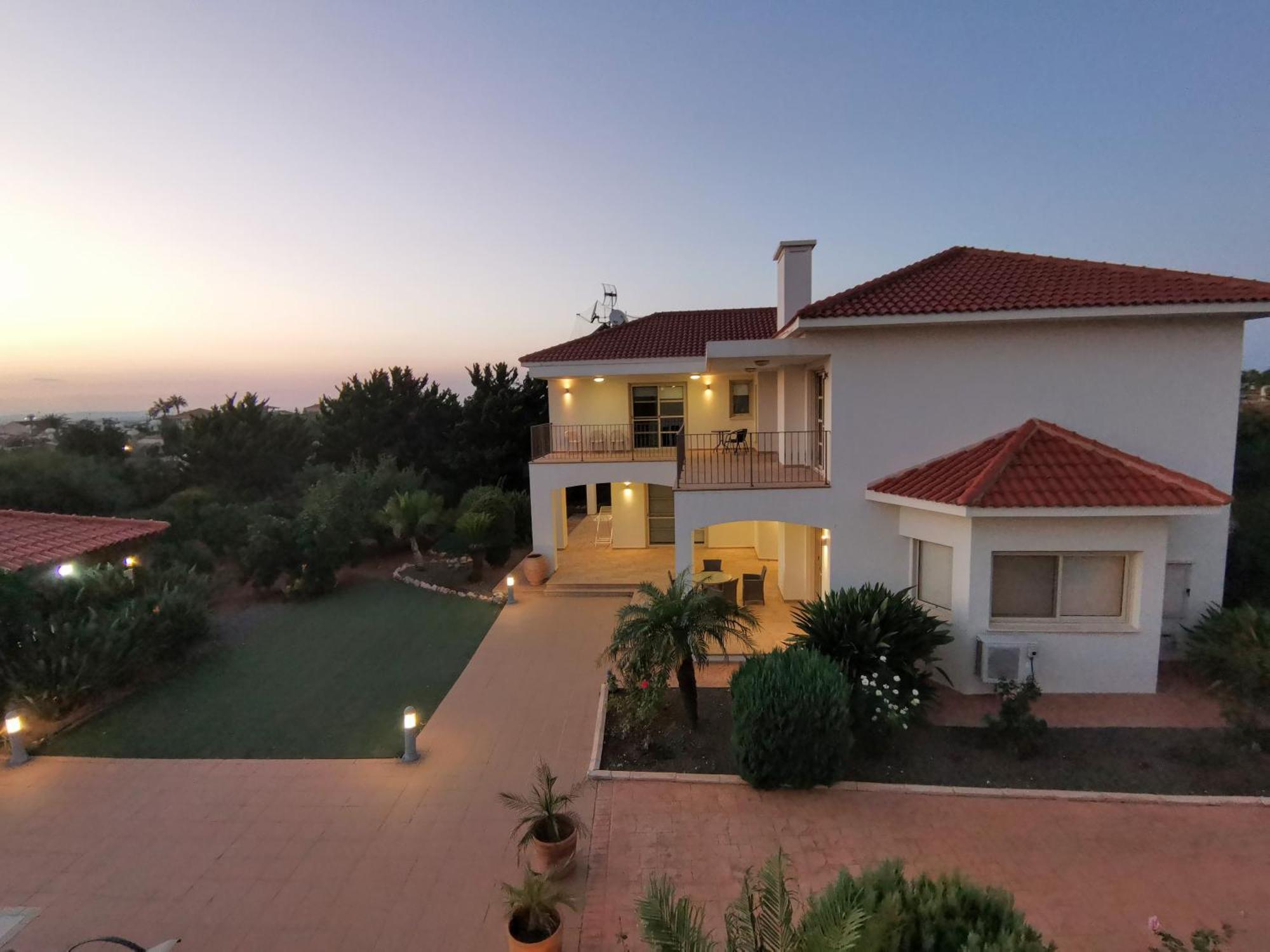 Orchard Blossom Private Villa With Pool Phrenaros Ngoại thất bức ảnh