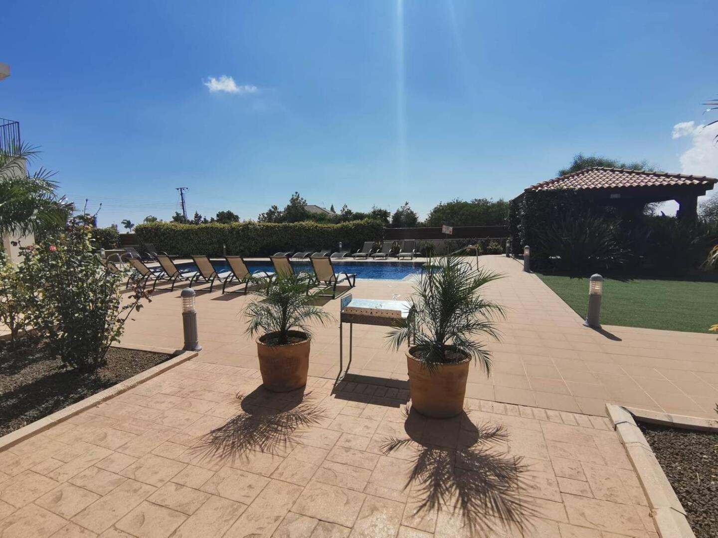 Orchard Blossom Private Villa With Pool Phrenaros Ngoại thất bức ảnh